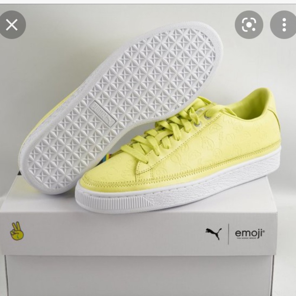 Puma Women’s Basket x Emoji Sneaker (limited edition)